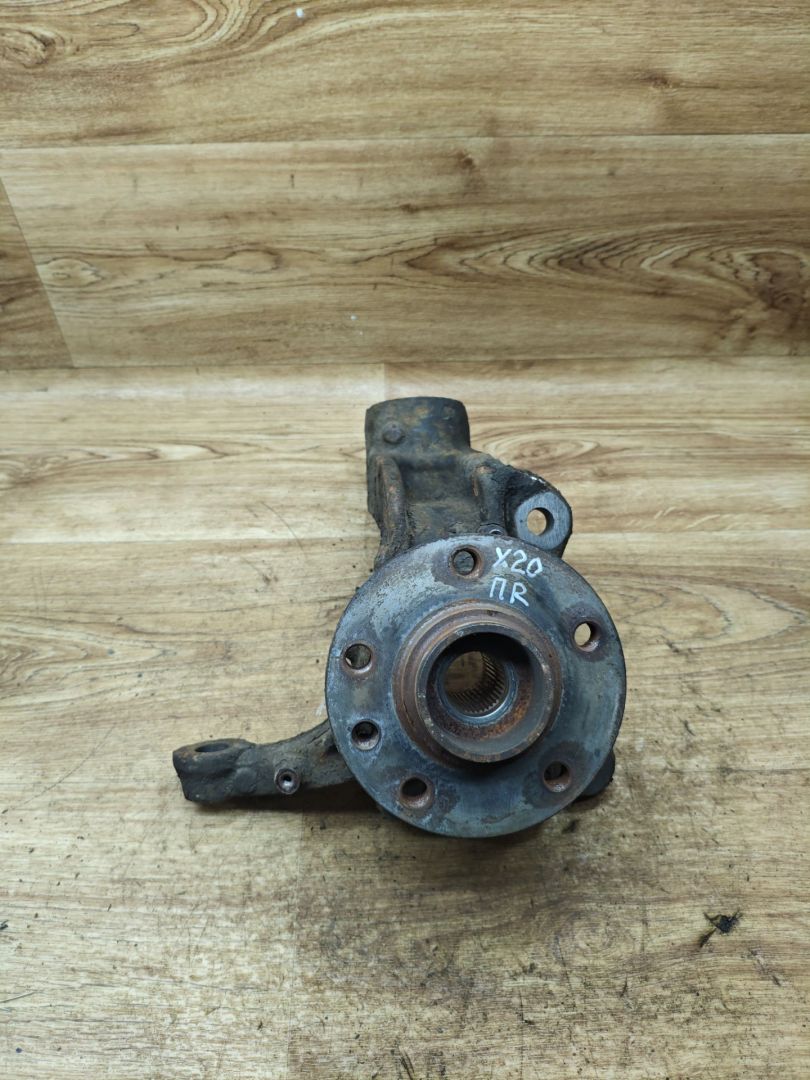 ступица передняя правая Volkswagen Transporter T5 2007, 1.9 л., BRS, дизель, МКПП, микроавтобус - фото №1