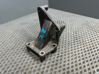 кронштейн гидроусилителя Kia Magentis 1 поколение GD 2003, 2.5 л., G6BV, бензин, АКПП, 5c - olive green, седан, передний привод, 5721038020