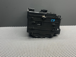 Площадка акб аккумулятора Mazda 3 2 поколение [рестайлинг] BL 2011, 1.6 л., Z6, бензин, АКПП, 34k crystal white pearl tricoat, седан, передний привод, BP4K56040