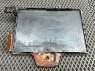 Площадка акб аккумулятора Kia Magentis 1 поколение GD 2003, 2.5 л., G6BV, бензин, АКПП, 5c - olive green, седан, передний привод, 3716038000