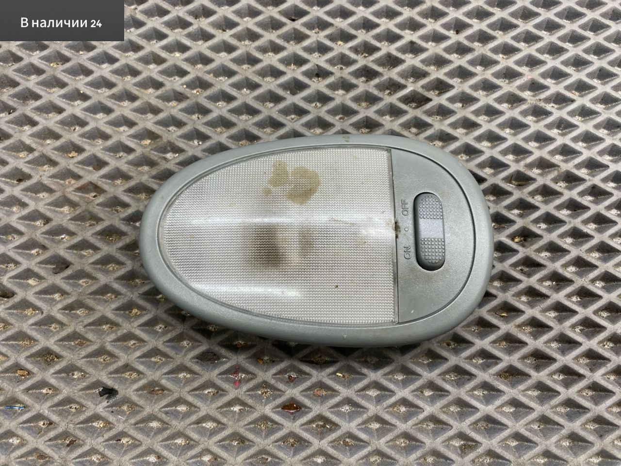 фонарь салона (плафон) Chevrolet Lacetti 1 поколение J200 2008, 1.6 л., F16D3, бензин, МКПП, gge - ярко красный, хетчбэк 5 дв., передний привод, 96551099 - фото №1