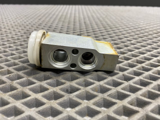 расширительный клапан кондиционера Hyundai Accent 2 поколение (LC) LC 2006, 1.5 л., бензин, МКПП, седан, 976041C100