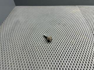 болт двигателя Kia Rio 1 поколение [рестайлинг] 2003, 1.5 л., A5D, бензин, МКПП, v9 - pewter grey, универсал, передний привод, MB3C711406