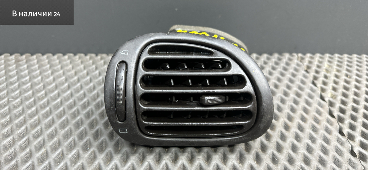 дефлектор обдува салона Peugeot 206 1 поколение 2000, 9624664377 - фото №1