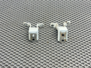 петля двери Mazda 3 2 поколение [рестайлинг] BL 2011, 1.6 л., Z6, бензин, АКПП, 34k crystal white pearl tricoat, седан, передний привод, D461-72-210B, D461-72-240B