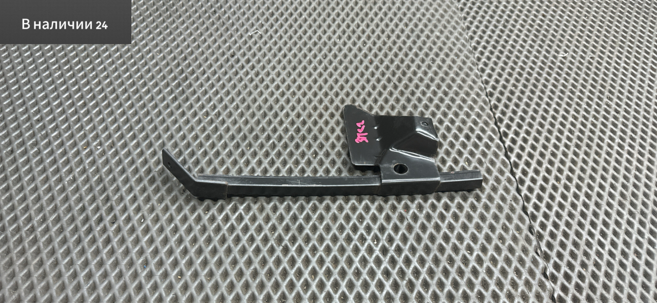 направляющая стекла задней правой Kia Magentis 1 поколение GD 2003, 2.5 л., G6BV, бензин, АКПП, 5c - olive green, седан, передний привод, 83520-38001 - фото №1