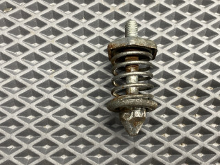 замок капота Daewoo Nexia 1 поколение [2-й рестайлинг] 2011, 1.6 л., F16D3, бензин, МКПП, 60u - brighton gold, седан, передний привод, 96177316