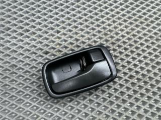 ручка внутренняя передняя правая Mitsubishi Lancer 9 поколение 2004, 1.3 л., 4G13 (8V), бензин, МКПП, a31a cool silver, седан, передний привод, MR627181, MR656174