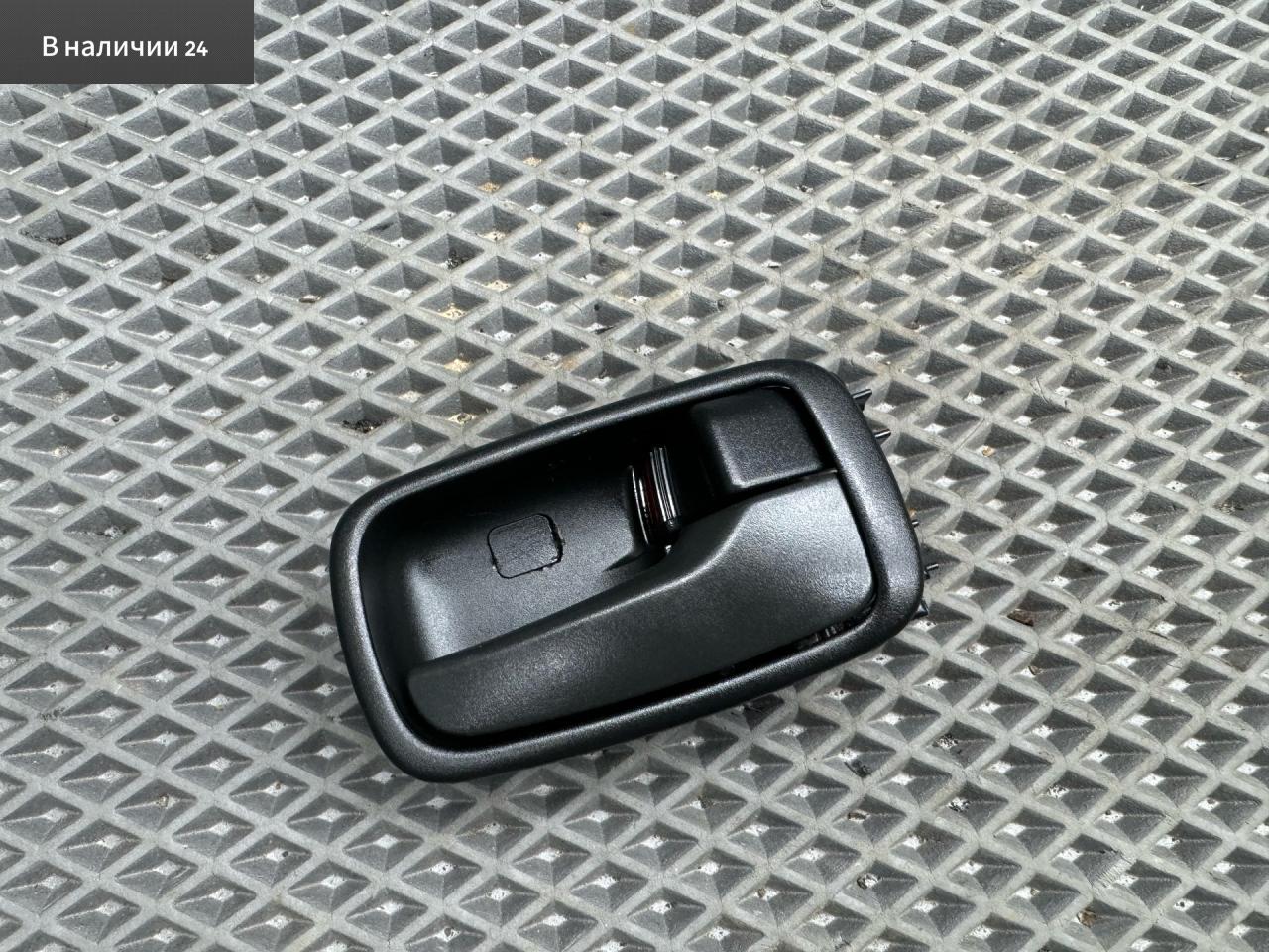 ручка внутренняя передняя правая Mitsubishi Lancer 9 поколение 2004, 1.3 л., 4G13 (8V), бензин, МКПП, a31a cool silver, седан, передний привод, MR627181, MR656174 - фото №1