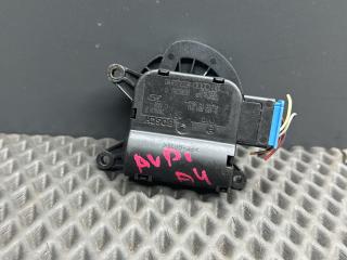 моторчик заслонки печки Audi A4 B7 2005, 0132801310