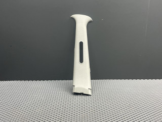 обшивка стойки центральной левой Kia Rio 1 поколение [рестайлинг] DC 2004, 1.5 л., A5D, бензин, АКПП, c5 - diamond silver серебро, универсал, передний привод, E020K33A68, 0K33A6822006