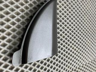 уголок двери внутренний передний правый Chevrolet Cruze 1 поколение J305 2012, 1.8 л., Z 18 XER, бензин, МКПП, белый, хетчбэк 5 дв., передний привод, 96893215