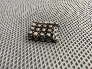 болт колесный Kia Ceed 1 поколение [рестайлинг] ED 2010, 1.4 л., G4FA, бензин, МКПП, aa4 - ardor bule серый, хетчбэк 5 дв., передний привод