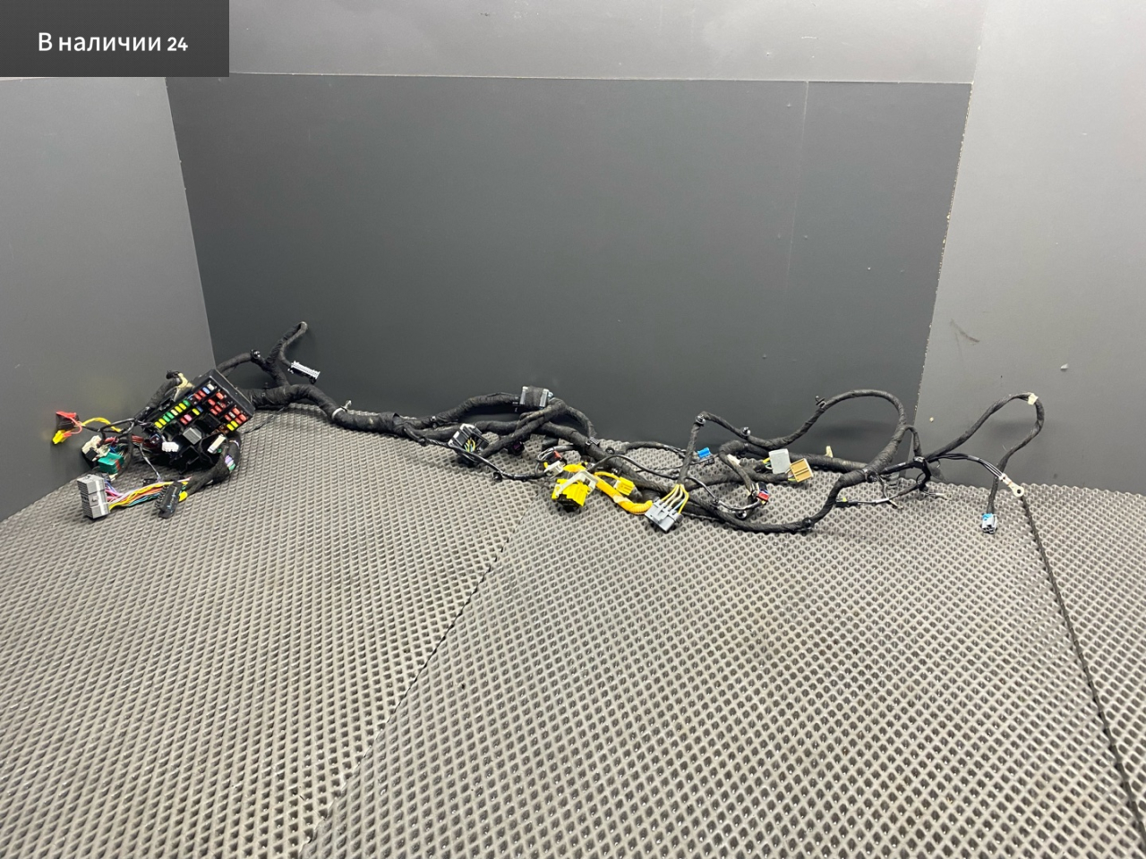 проводка торпеды Chevrolet Aveo T300 2013, 1.6 л., F16D4, бензин, МКПП, седан, передний привод, 95167074 - фото №1