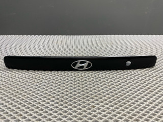 накладка двери (крышки) багажника Hyundai Accent 2 поколение (LC) LC 2006, 1.5 л., бензин, МКПП, седан, 8737125000