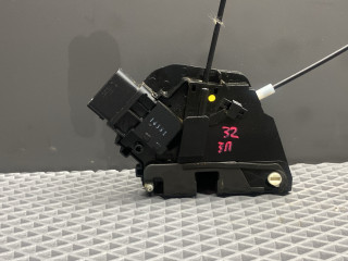 замок двери задней правой Mazda 3 1 поколение [рестайлинг] BK 2008, 1.6 л., Z6, бензин, МКПП, 16w, седан, передний привод, BP4K-72-310E, BP4K-72-310F, BP4K-72-310D