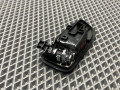 ручка внутренняя передняя правая Mazda 3 1 поколение [рестайлинг] BK 2008, 1.6 л., Z6, бензин, МКПП, 16w, седан, передний привод, D461-58-330A02, D461-58-33002 - фото №10