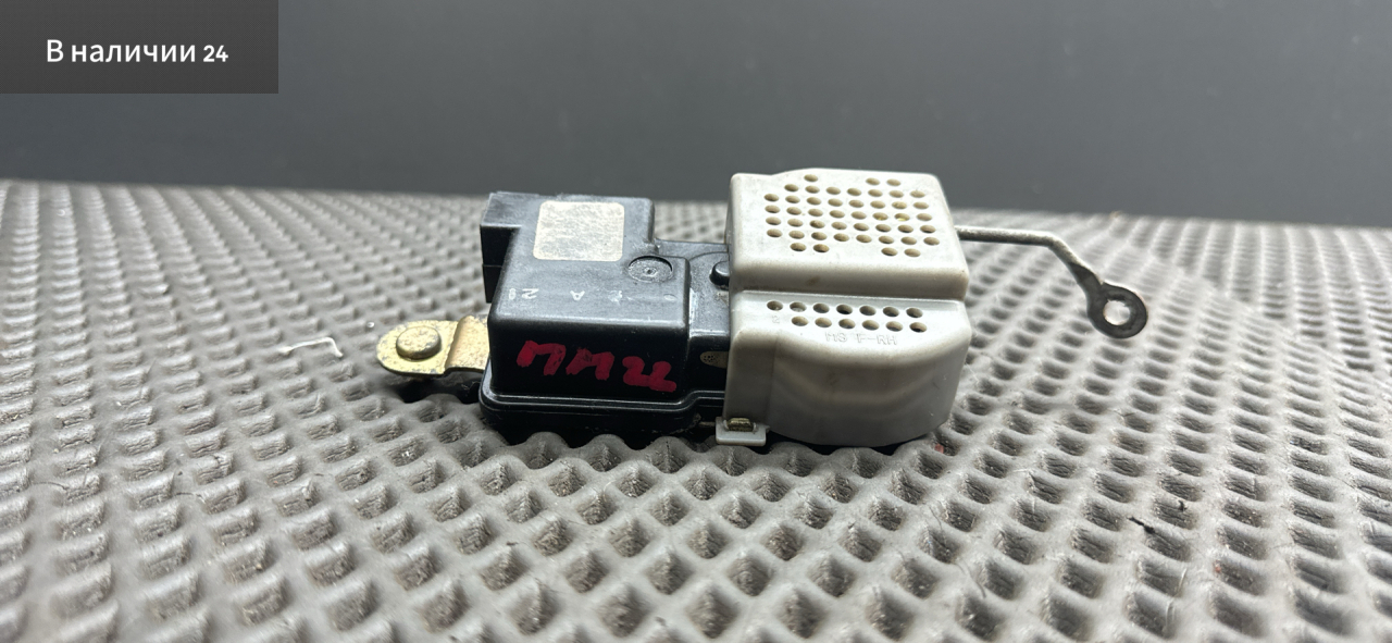 модуль управления двери Kia Magentis 1 поколение GD 2003, 2.5 л., G6BV, бензин, АКПП, 5c - olive green, седан, передний привод, 957503C000 - фото №1