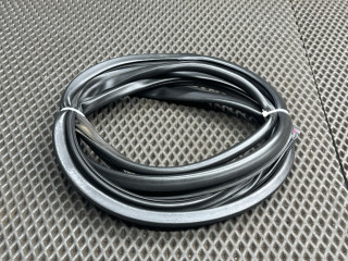 уплотнитель двери Hyundai Sonata 4 поколение [рестайлинг] EF 2005, 2.0 л., G4JP, бензин, МКПП, s02 серый, седан, передний привод, 83130-3D000