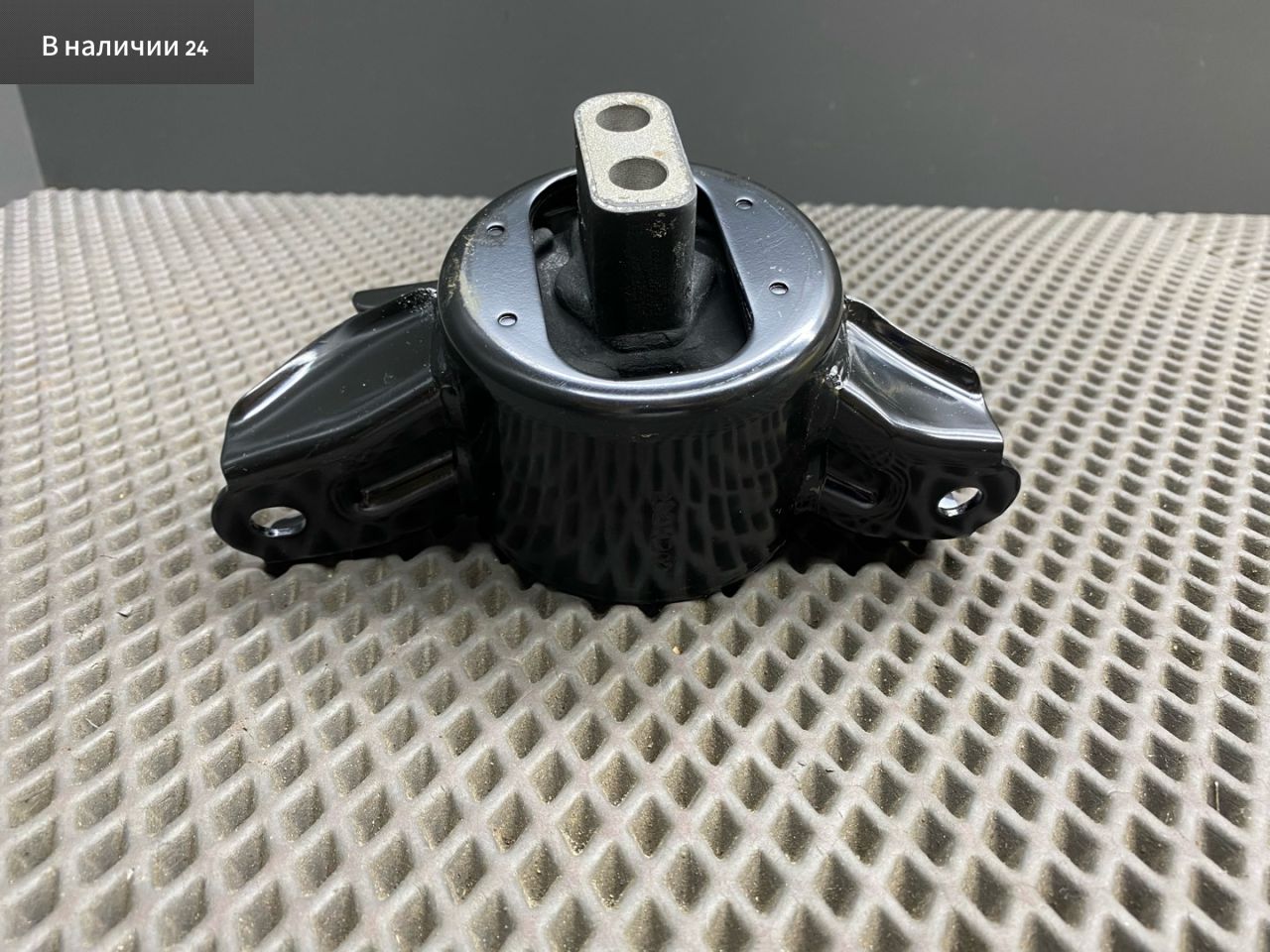 подушка крепления двигателя Kia Cerato 3 поколение 2014, 2183030300 - фото №1