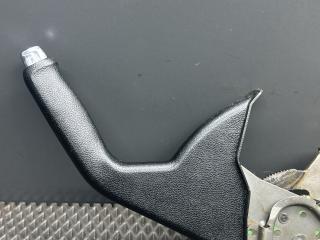 рычаг ручного тормоза (ручника) Hyundai i20 1 поколение PB 2010, 1.4 л., G4FA, бензин, АКПП, fr - black diamond черный, хетчбэк 5 дв., передний привод, 597101J0009P