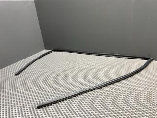 Уплотнитель стекла Mitsubishi Lancer 9 поколение 2004, 1.3 л., 4G13 (8V), бензин, МКПП, a31a cool silver, седан, передний привод, MR526476