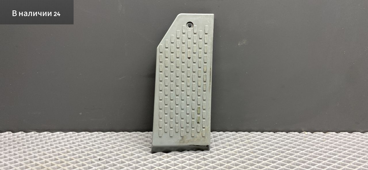 Опорная площадка для ног Chevrolet Lacetti 1 поколение J200 2008, 1.6 л., F16D3, бензин, МКПП, gge - ярко красный, хетчбэк 5 дв., передний привод, 96556940 - фото №1