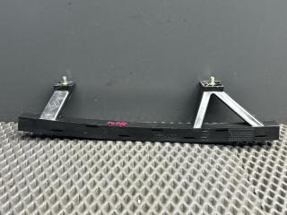 направляющая стекла Hyundai i20 1 поколение PB 2010, 1.4 л., G4FA, бензин, АКПП, fr - black diamond черный, хетчбэк 5 дв., передний привод, 82550-1J000