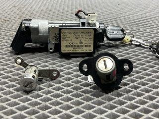 Замок зажигания c ключом Chevrolet Lacetti 1 поколение J200 2008, 1.6 л., F16D3, бензин, МКПП, gge - ярко красный, хетчбэк 5 дв., передний привод, 96462875, 96986755, 96458350, 96548737, 96464916