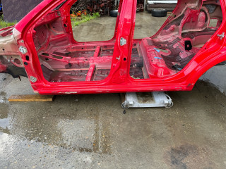 порог левый Chevrolet Lacetti 1 поколение J200 2008, 1.6 л., F16D3, бензин, МКПП, gge - ярко красный, хетчбэк 5 дв., передний привод, 96404745