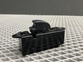 кнопка стеклоподъемника двери задней правой Mitsubishi Lancer 9 поколение 2004, 1.3 л., 4G13 (8V), бензин, МКПП, a31a cool silver, седан, передний привод, MR587879