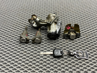 Замок зажигания c ключом Toyota Corolla 9 поколение (E120/E130) CDE120 2004, 1.6 л., 3ZZ-FE, бензин, МКПП, 8q3 - grayish blue, седан, передний привод, 8978302020, 8907302080, 6905102080, 6905202070, 6905502070, 8907302040