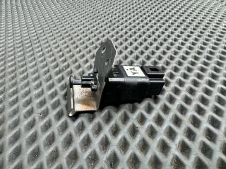 Датчик педали тормоза (лягушка) Chevrolet Lacetti 1 поколение J200 2007, 1.6 л., F16D3, бензин, МКПП, 87u - pearl black, седан, передний привод, 96440925