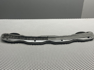 решетка капота Mercedes-Benz E-Класс W210/S210 1998, A2108800705