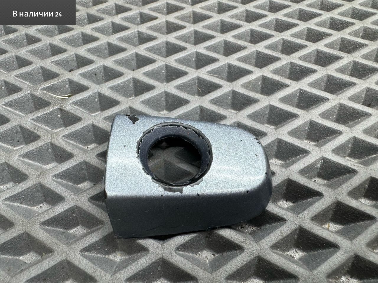 заглушка Toyota Corolla 9 поколение (E120/E130) CDE120 2004, 1.6 л., 3ZZ-FE, бензин, МКПП, 8q3 - grayish blue, седан, передний привод, 6921702902 - фото №1