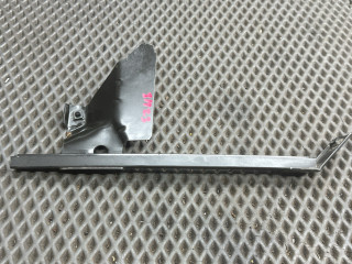 направляющая стекла задней правой Hyundai Sonata 4 поколение [рестайлинг] EF 2005, 2.0 л., G4JP, бензин, МКПП, s02 серый, седан, передний привод, 83520-38001