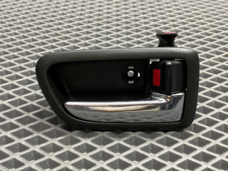 ручка внутренняя задняя правая Mazda 3 1 поколение [рестайлинг] BK 2008, 1.6 л., Z6, бензин, МКПП, 16w, седан, передний привод, D461-58-330A02, D461-58-33002, D350-58-303A02