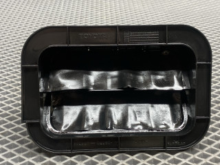 решетка вентиляции багажника Toyota Corolla 9 поколение (E120/E130) CDE120 2004, 1.6 л., 3ZZ-FE, бензин, МКПП, 8q3 - grayish blue, седан, передний привод, 62931-02060