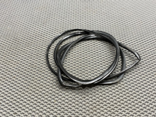 Уплотнитель стекла Daewoo Nexia 1 поколение [2-й рестайлинг] 2011, 1.6 л., F16D3, бензин, МКПП, 60u - brighton gold, седан, передний привод, 96169660