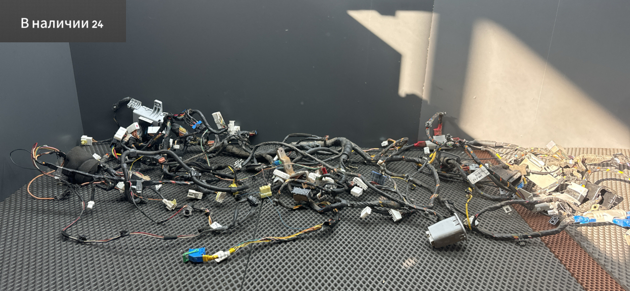 проводка салона Kia Cerato 2 поколение TD 2009, 1.6 л., G4FC, бензин, МКПП, cеребро 3d - bright silver, седан, передний привод, 91503-1M832 - фото №1