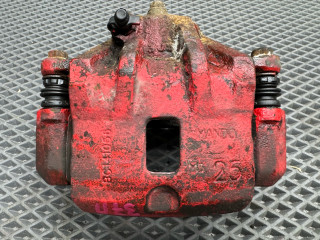 суппорт передний правый Kia Magentis 1 поколение [рестайлинг] GD 2004, 2.5 л., G6BV, бензин, АКПП, седан, передний привод, 5819038A00