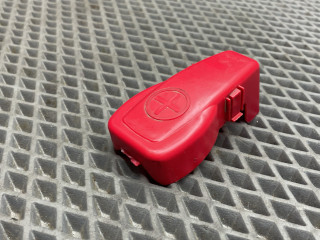 крышка клеммы аккумулятора Chevrolet Lacetti 1 поколение J200 2008, 1.6 л., F16D3, бензин, МКПП, gge - ярко красный, хетчбэк 5 дв., передний привод, 96452250, 96239891