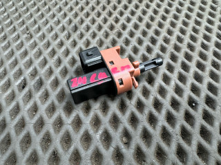 Датчик педали тормоза (лягушка) Ford Fusion 1 поколение [рестайлинг] CBK 2007, 1.4 л., FXJA, бензин, МКПП, хетчбэк 5 дв., передний привод, 1143409