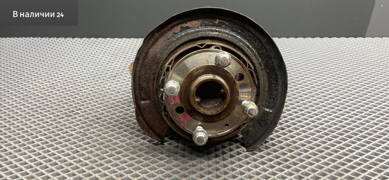 кулак задний левый Chevrolet Lacetti 1 поколение J200 2008, 1.6 л., F16D3, бензин, МКПП, gge - ярко красный, хетчбэк 5 дв., передний привод, 96328248, 96639607, 96474030, 96407220, 96451751 - фото №1