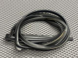 уплотнитель двери Mazda 3 1 поколение [рестайлинг] BK 2008, 1.6 л., Z6, бензин, МКПП, 16w, седан, передний привод, BN8V-73-760D