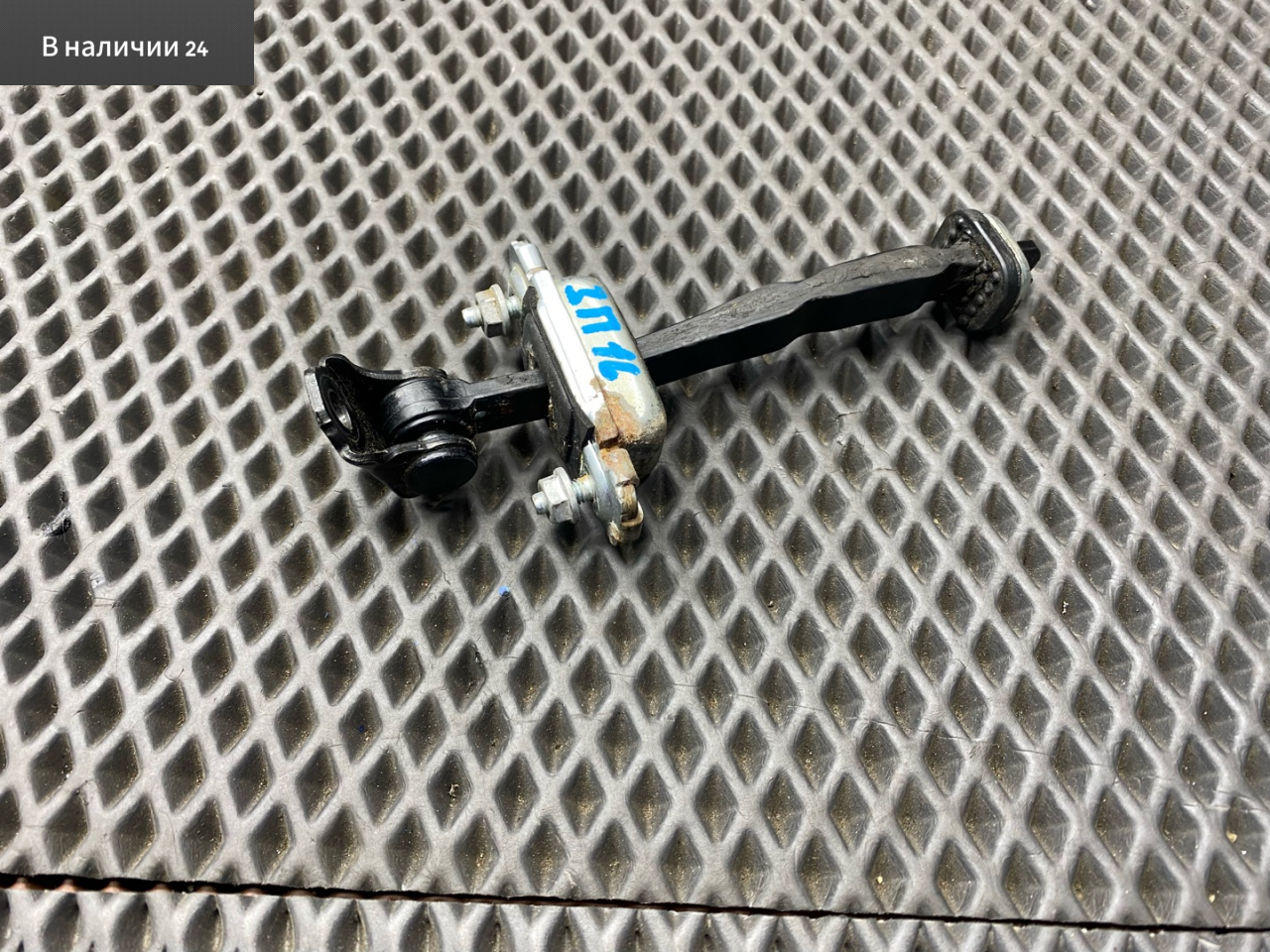 ограничитель открывания двери Chevrolet Aveo T300 2013, 1.6 л., F16D4, бензин, МКПП, седан, передний привод, 95940417 - фото №1