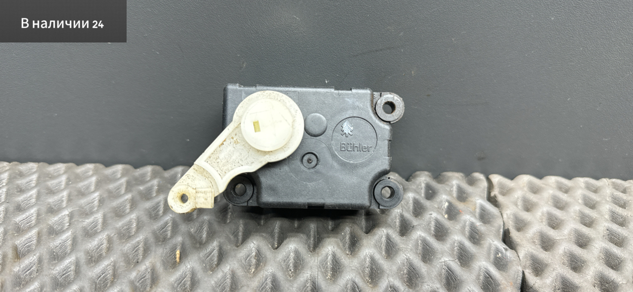 моторчик заслонки печки Nissan Tiida C11 2004, 503752-0801 - фото №1