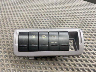 кнопка (выключатель) Kia Magentis 1 поколение [рестайлинг] GD 2004, 2.5 л., G6BV, бензин, АКПП, седан, передний привод, 84841-3C100, 848413C000BT