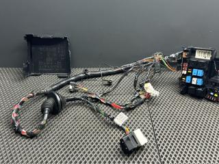 блок предохранителей Kia Cerato 2 поколение TD 2011, 2.0 л., G4KD, бензин, МКПП, ud - clear white, купе, передний привод, 91253-1M480, 91941-1M030