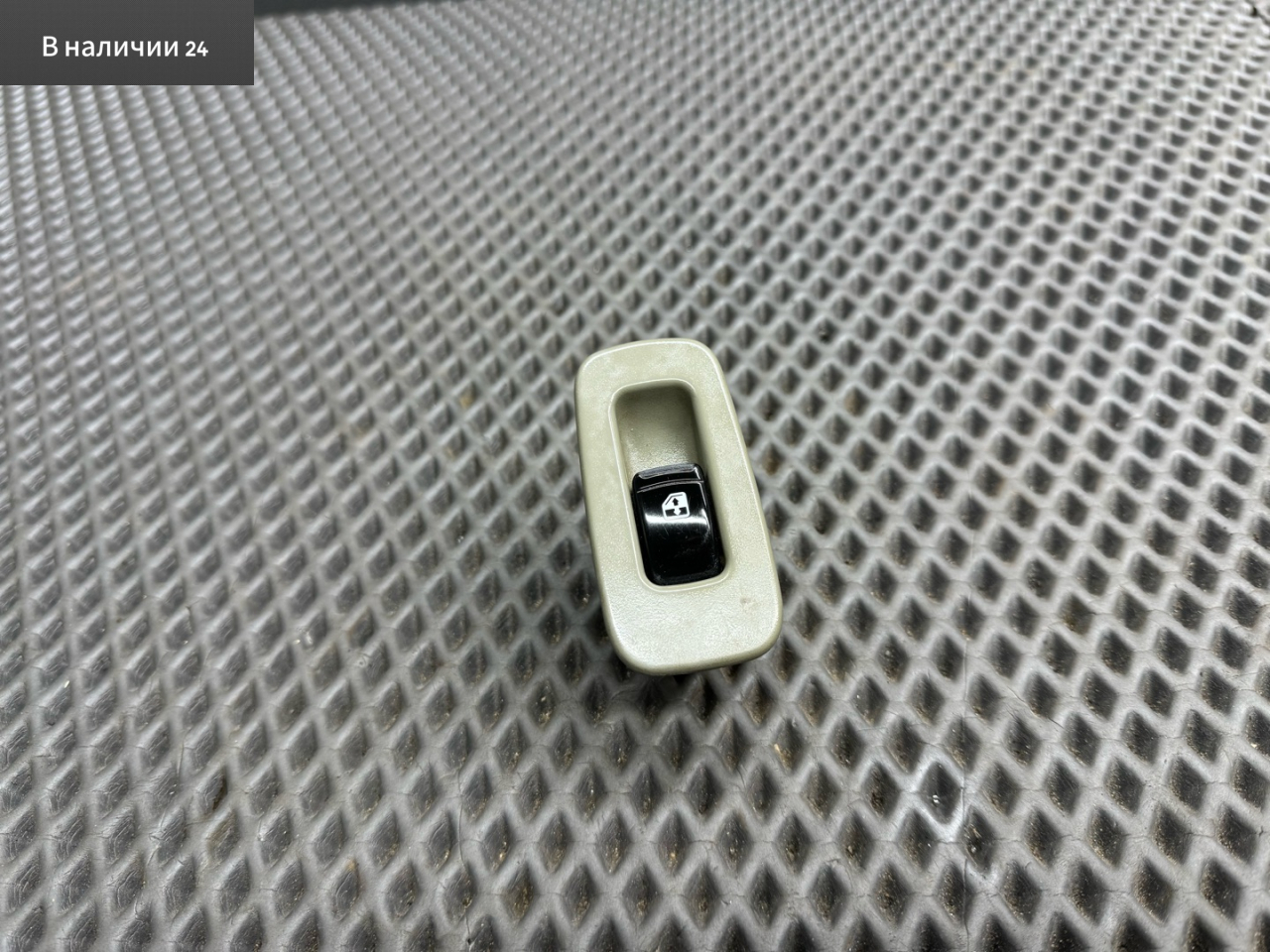 кнопка стеклоподъемника двери передней правой Chevrolet Lacetti 1 поколение J200 2007, 1.6 л., F16D3, бензин, МКПП, 87u - pearl black, седан, передний привод, 621W04790, 612W16200 - фото №1